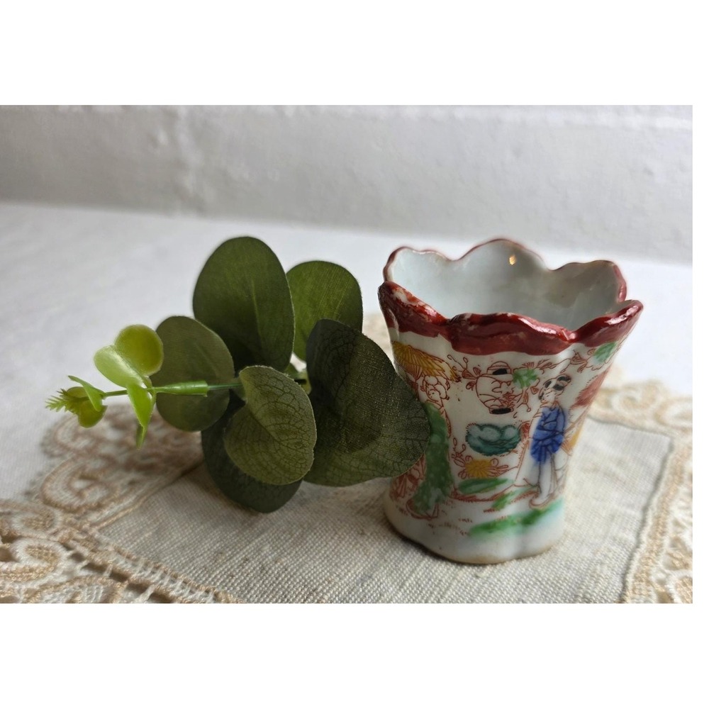 Vintage Japanese Kutani Hand Painted Porcelain Scalloped Toothpick Holder Vase